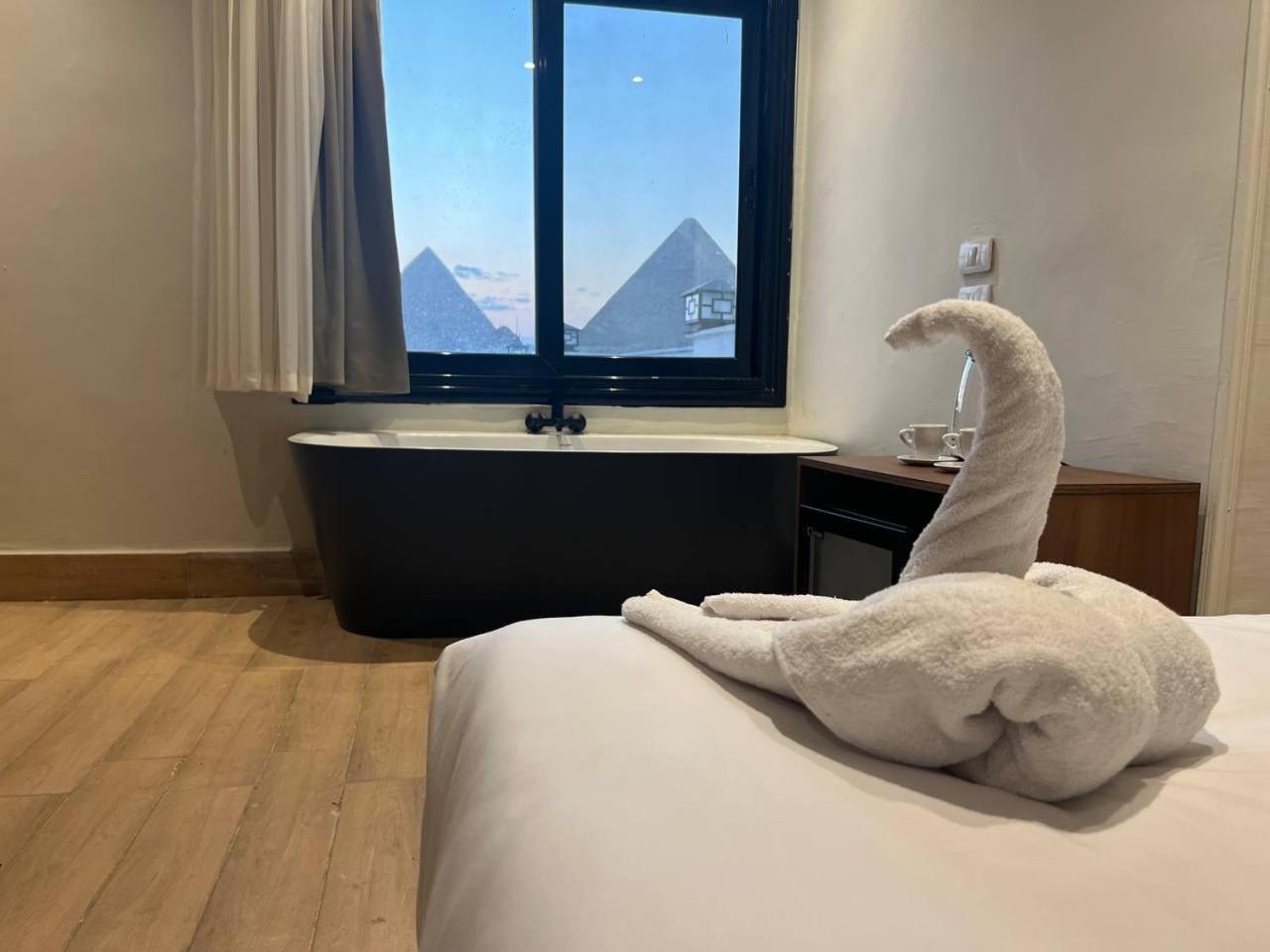 Maro Pyramids Hotel Kafret el-Gabal Exteriör bild